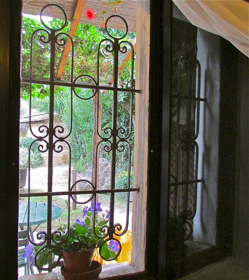 Agriturismo "Borgo Madonna Degli Angeli" - Charming Cottages In The Gardens ! Tocco da Casauria Exterior photo