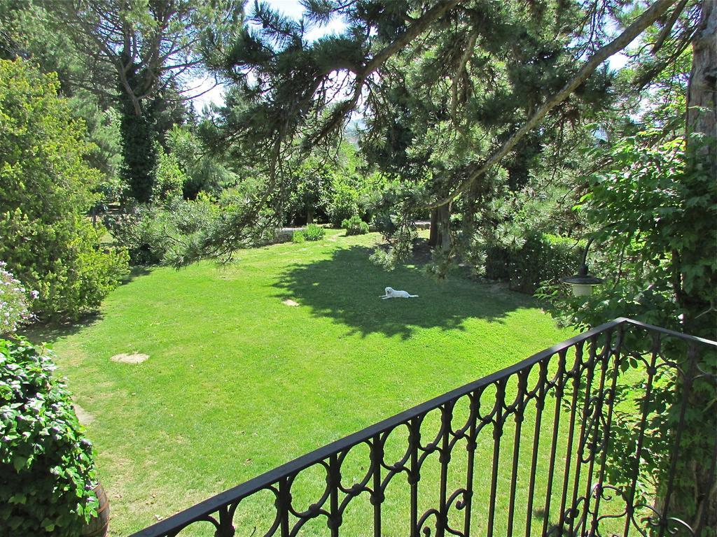 Agriturismo "Borgo Madonna Degli Angeli" - Charming Cottages In The Gardens ! Tocco da Casauria Exterior photo